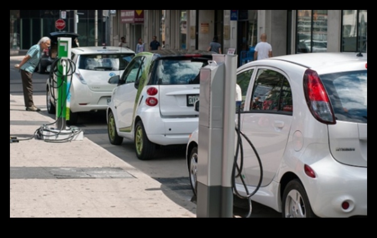 Sessiz Sokaklar: Elektrikli Arabaların Gizliliğiyle Kentsel Ortamlarda Gezinme